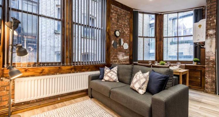 27 Stanley Street Aparthotel By Ustay Ливерпуль Экстерьер фото